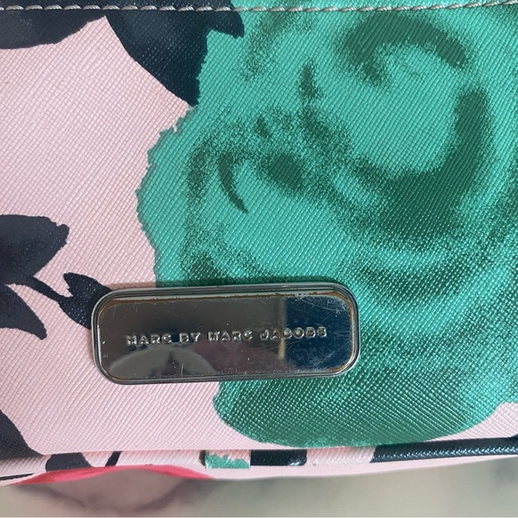 Marc by Marc Jacobs Multicolor Leather Jerrie Rose Sally Crossbody Bag - Picture 3 of 11